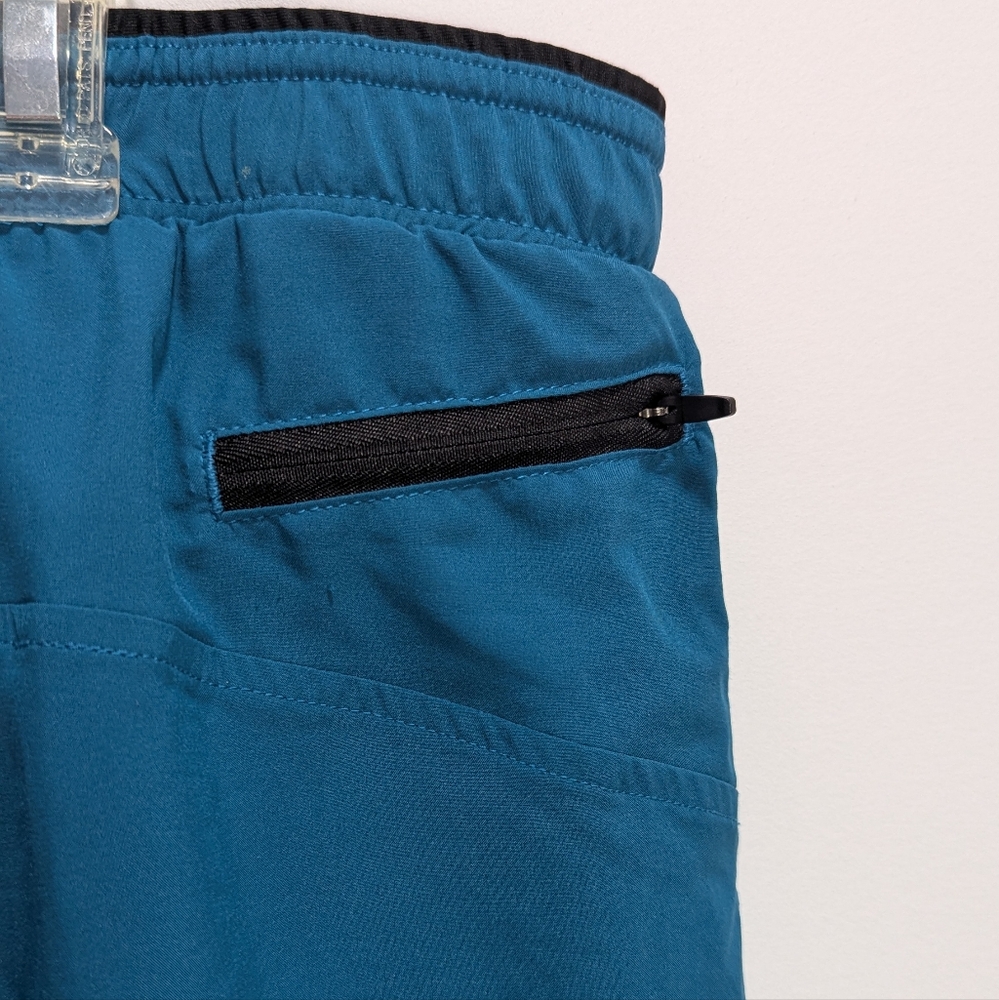 Hoka One One Running Shorts XLarge Men's Teal Lightweight Training Gym 7" Lined - Picture 7 of 8